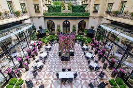 George V (Sanc, 5th) Four Seasons Hotel in 8th arrondissement of Paris, France